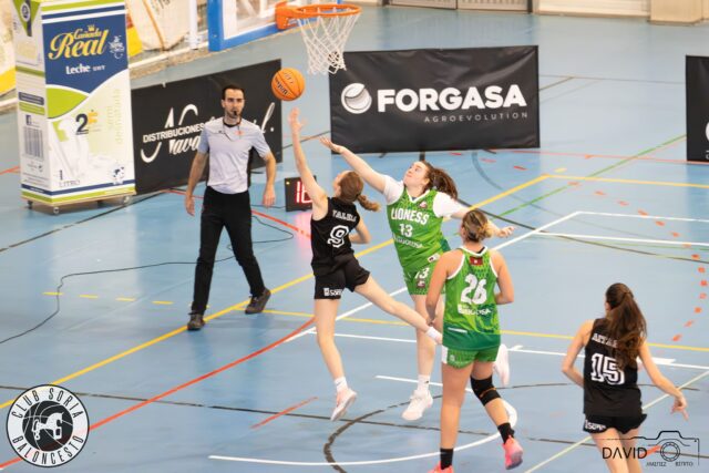 El CSB SEMILLAS ADOLFO MARTINEZ PIERDE EN CASA TRAS EL PARON NAVIDEÑO